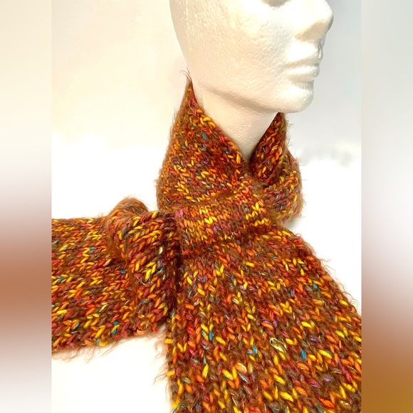 NWT Hand Knit Thick Chunky and Soft Thread Through Scarf in Autumn Colors - Picture 6 of 10